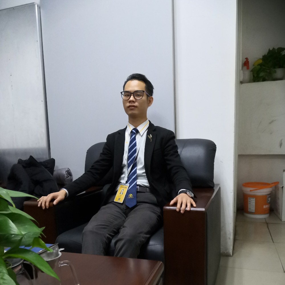 网络笑甜甜的照片