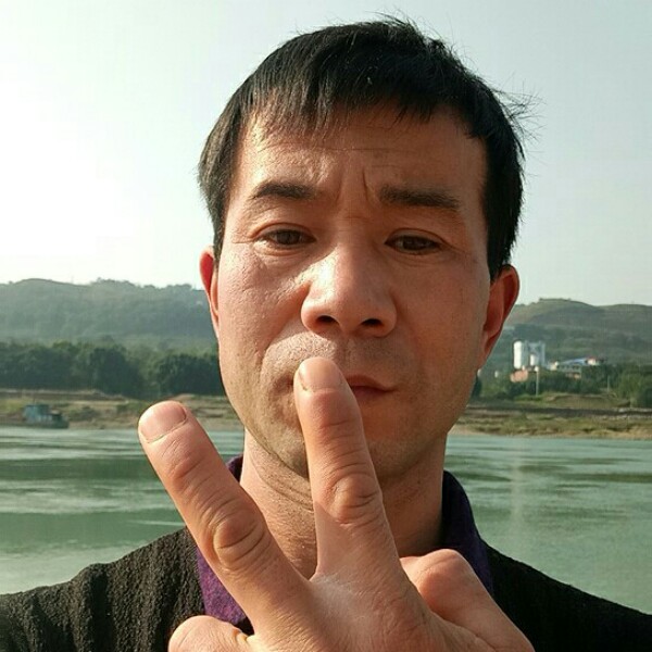 忧伤旧颜的照片