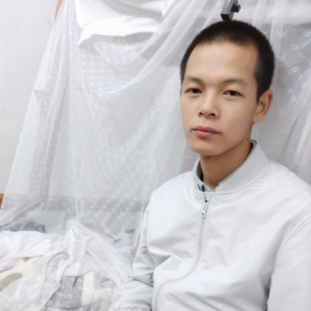 执着酒窝的照片