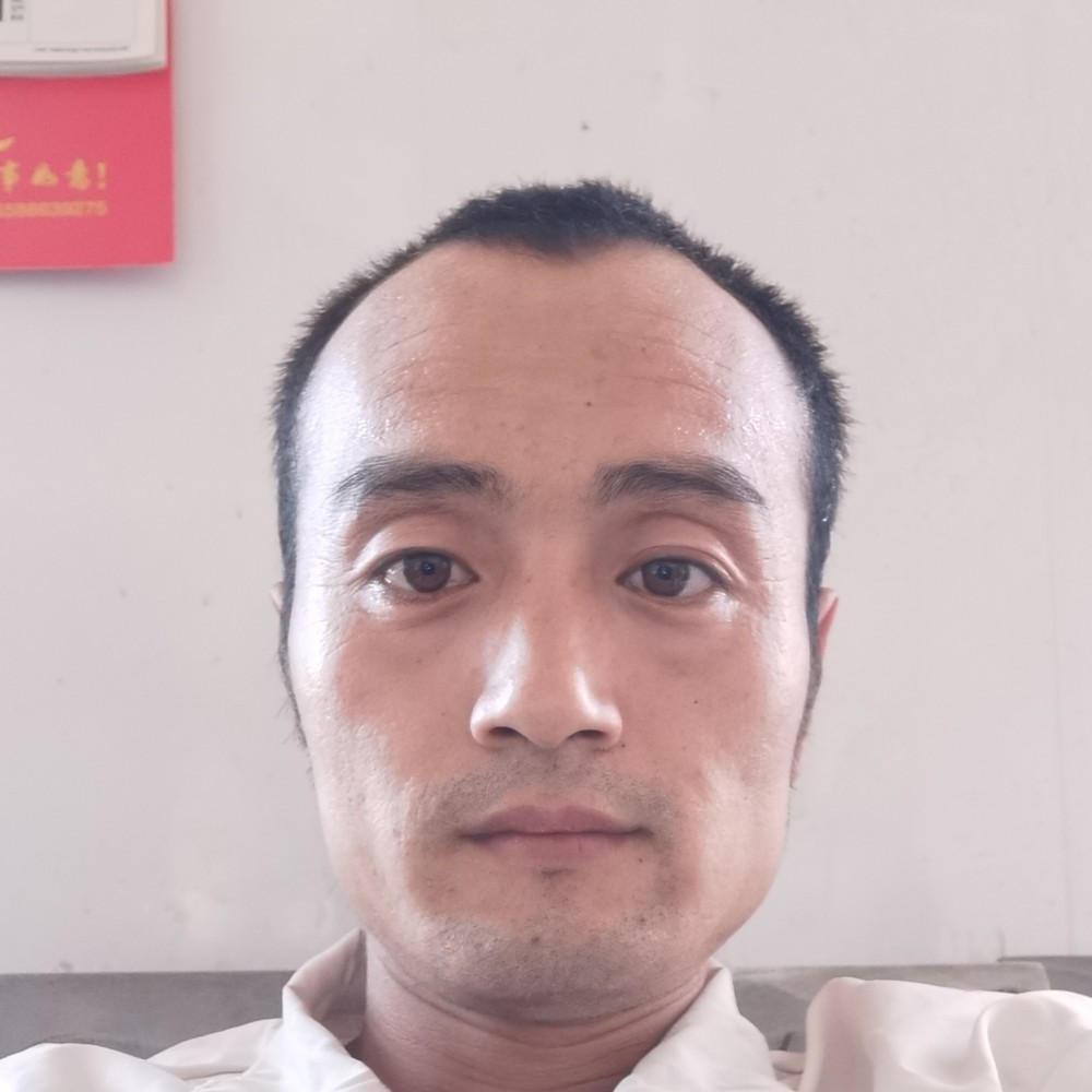 独寂迎钢铁侠的照片