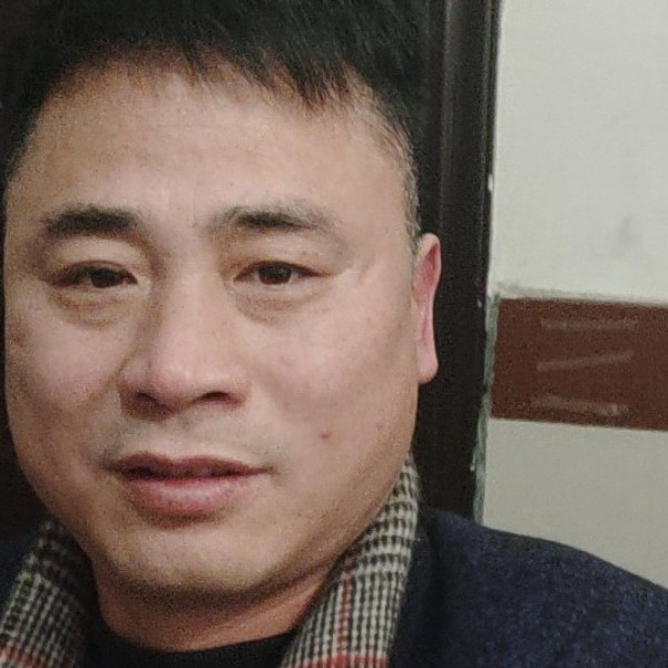 聪明菠萝的照片