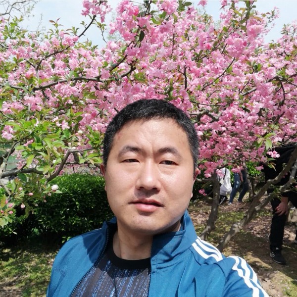 M鸣镝D的照片