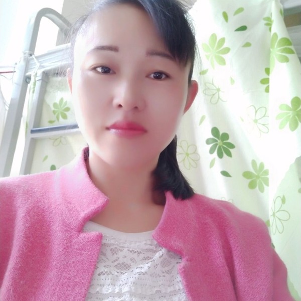 初夏与玉米的照片