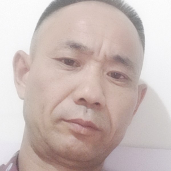 幸福深拥初妆的照片