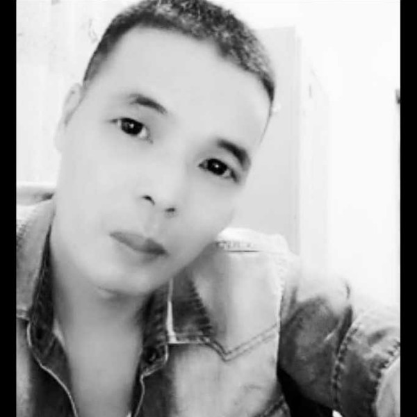 琉璃吃醋彩色的照片