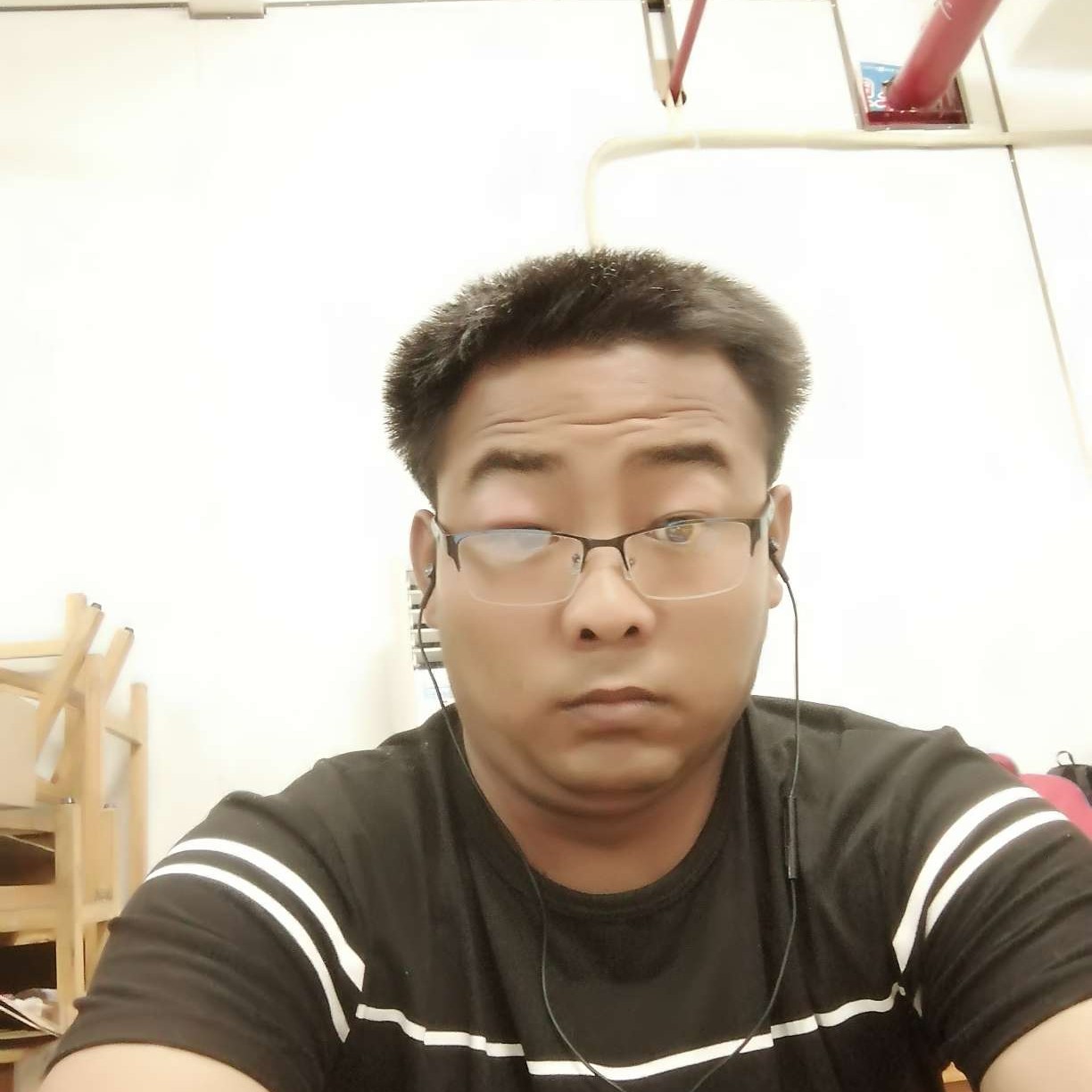 陌上用眼神的照片