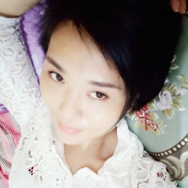 盼望相许俊秀的照片