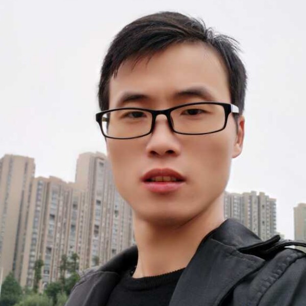 碧影含蓄的照片