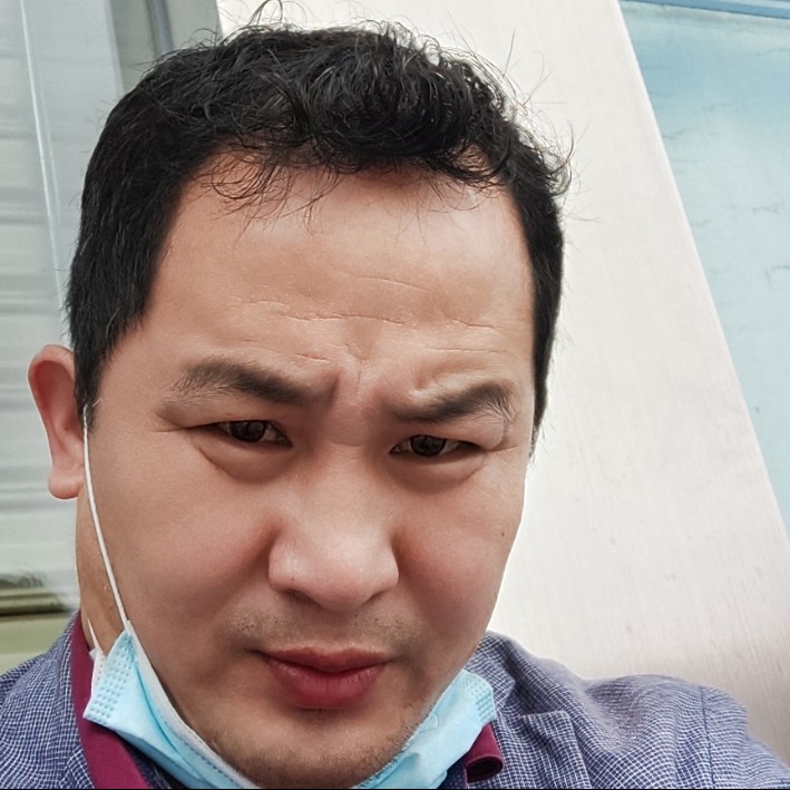 隐忍闻夏露的照片