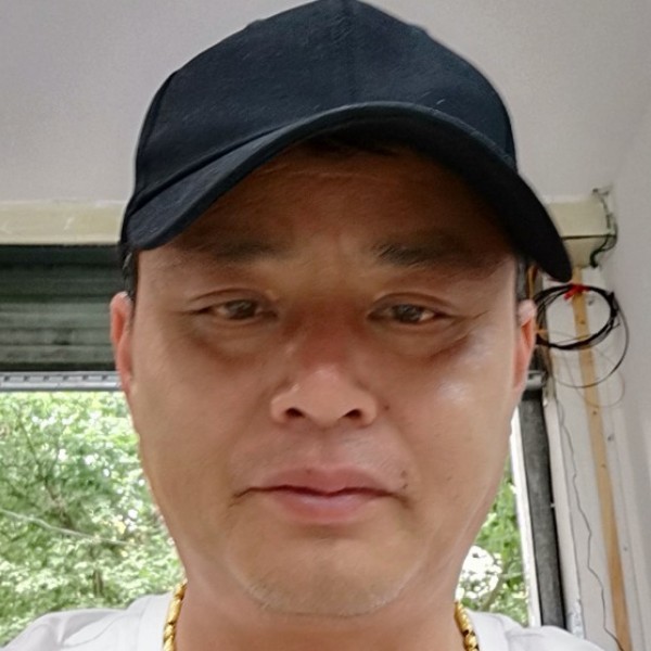 高挑邂逅鸭子的照片