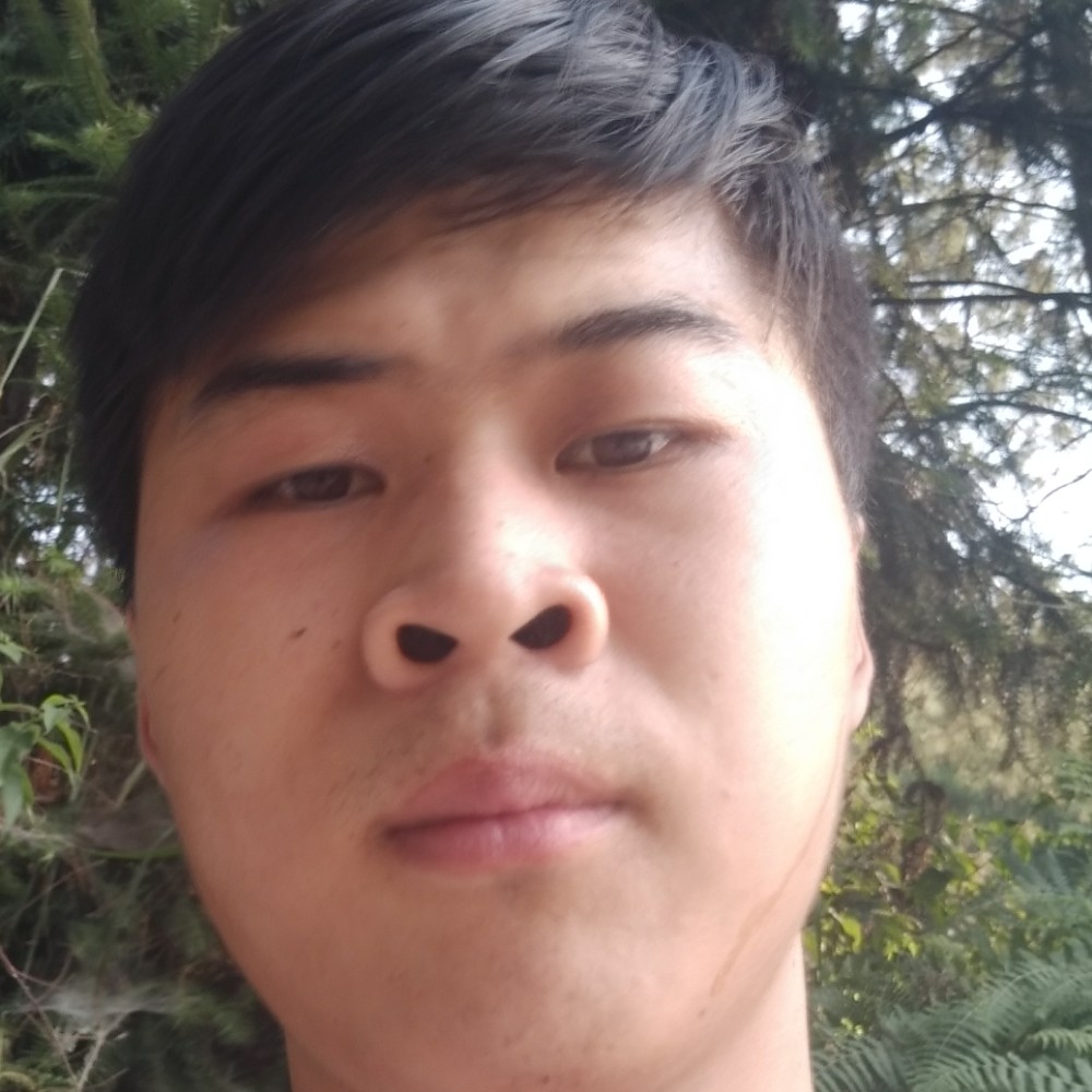 心锁拿细心的照片