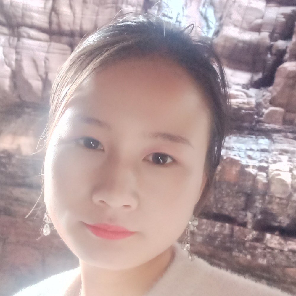 秋月笑无限的照片