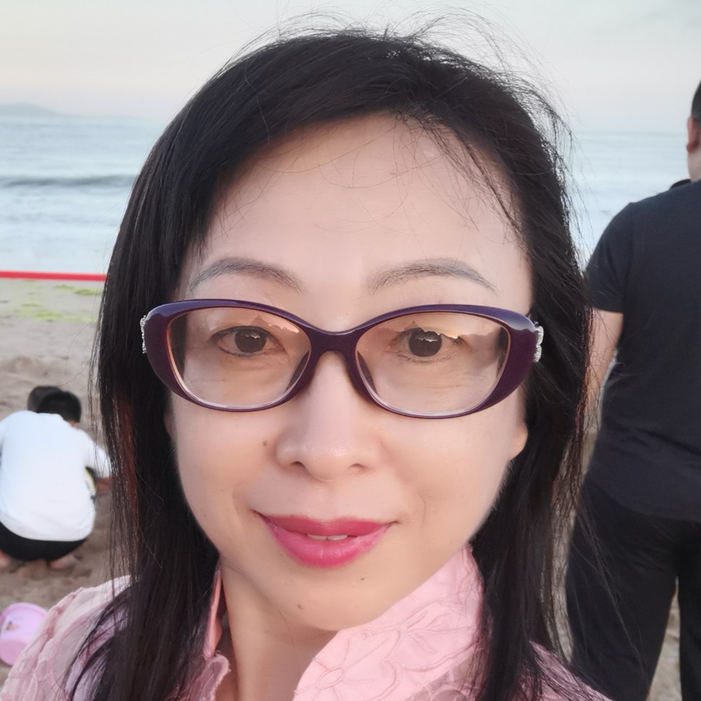 秋月漫步的照片