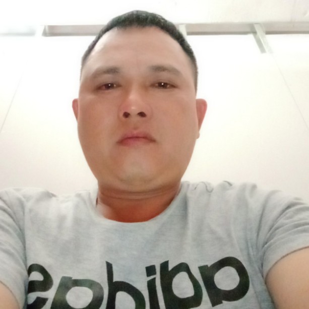 沉默苗条的照片