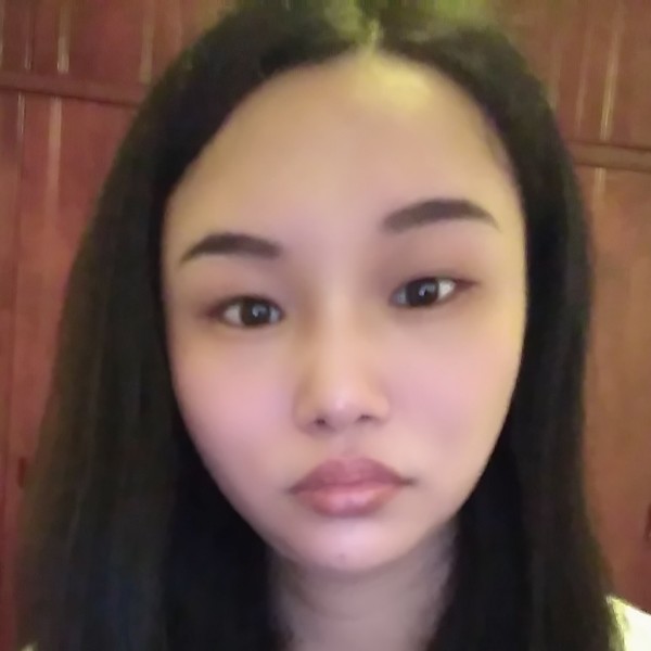 往事浅吻纯情的照片