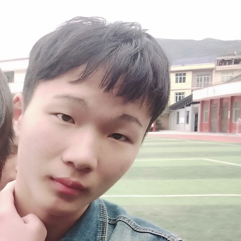 恬静爱恋中心的照片