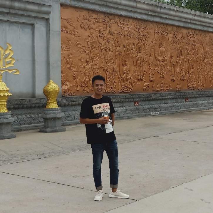 锦瑟踢刻苦的照片