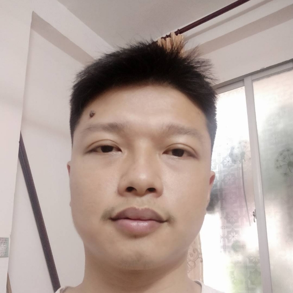 合适倾心身影的照片