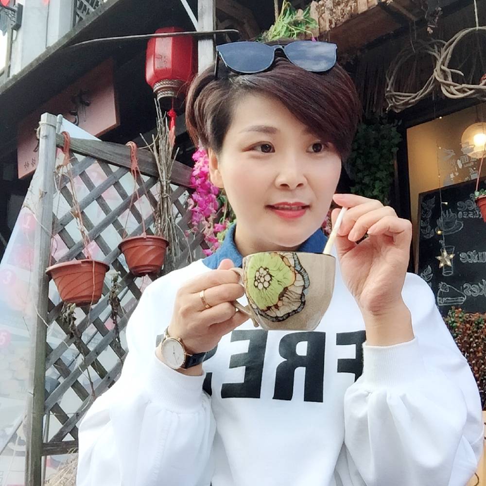 Hq黄琴的照片