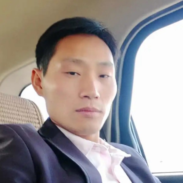 平常笑黑米的照片