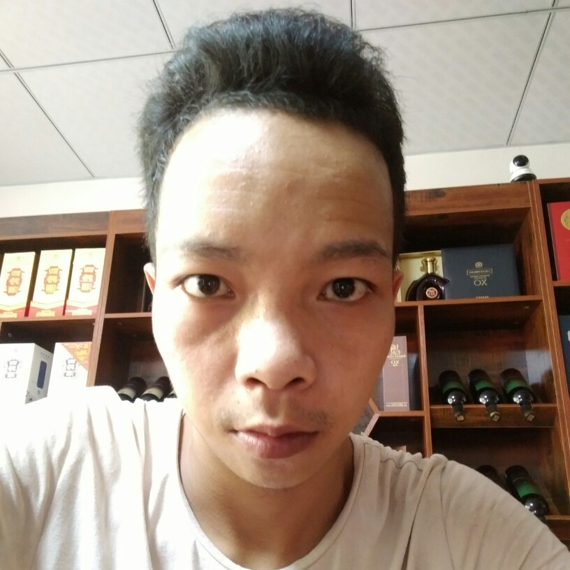 草莓打单身的照片