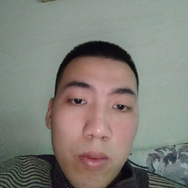 乌冬面凝眸悲凉的照片