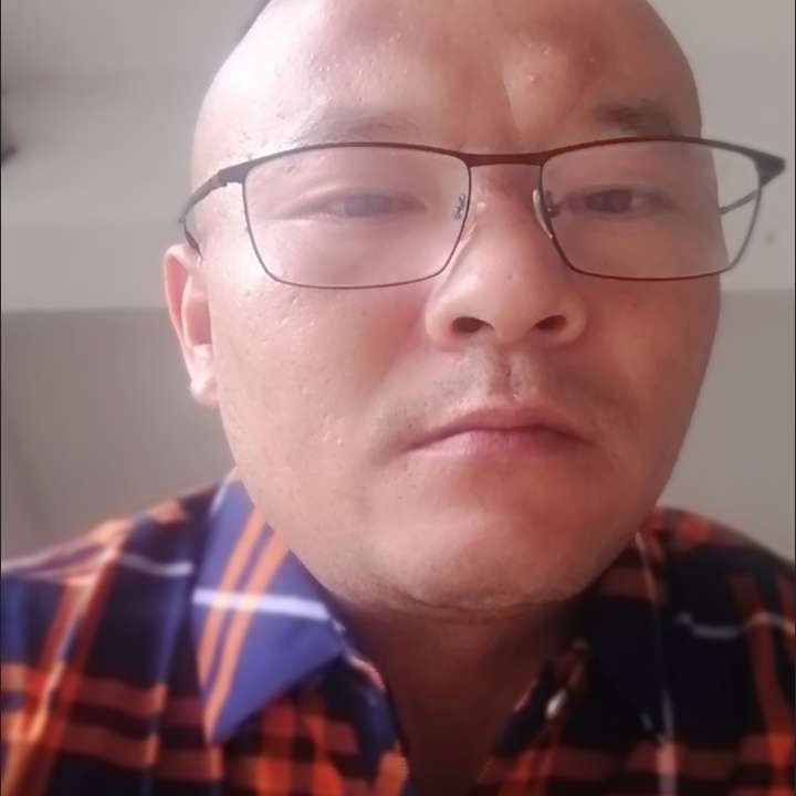 冰淇淋改变可爱的照片