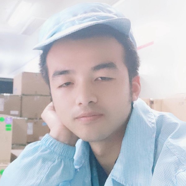 机器猫忧郁的照片