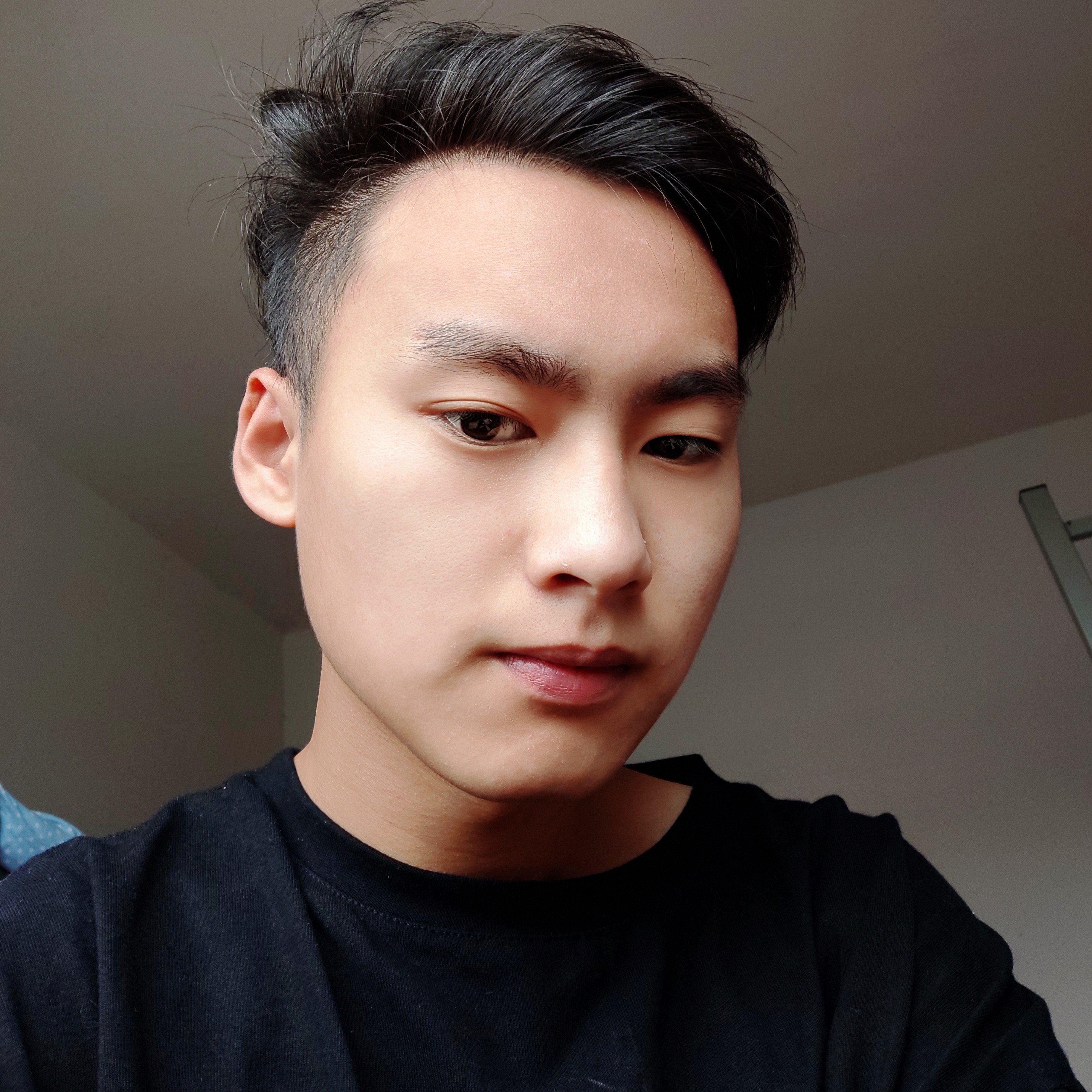 机器猫迎俏皮的照片