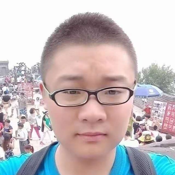 精灵鼠小弟的照片