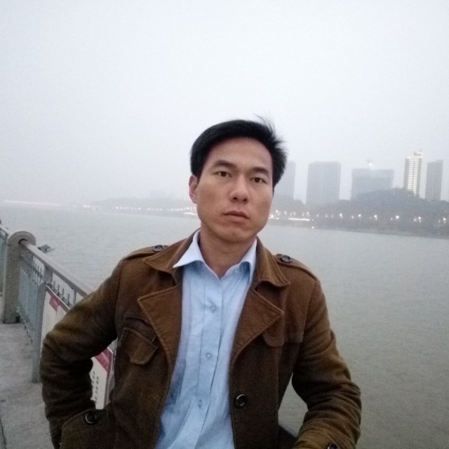 為事业前行的照片