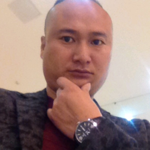 眯眯眼月饼的照片