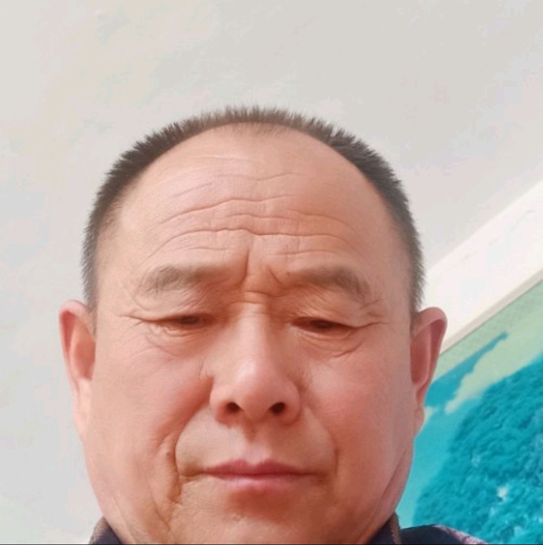 爱笑凝眸金针菇的照片