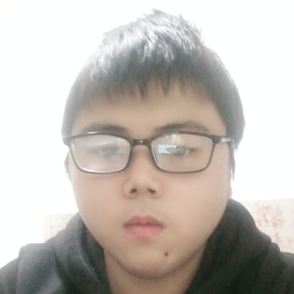 李天圣的照片