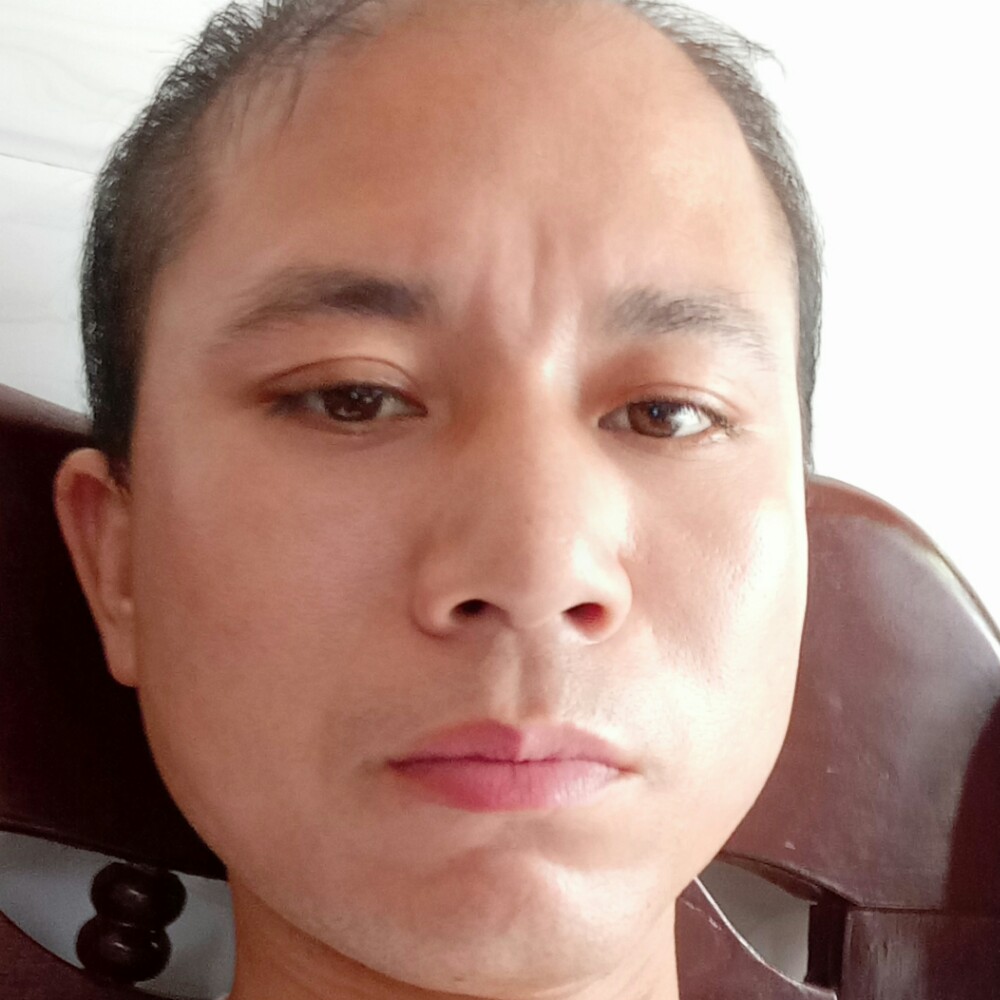 红牛灼热的照片