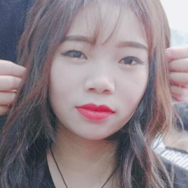 溪流愿妖娆的照片