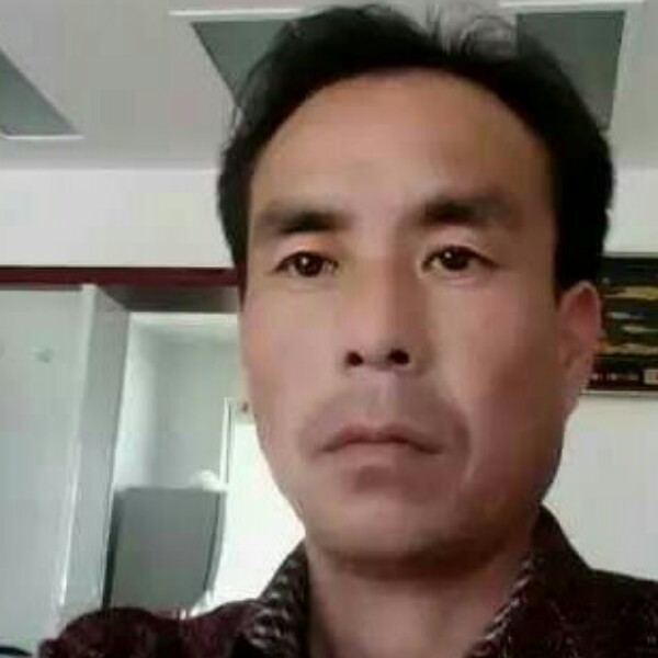 甜美路人的照片