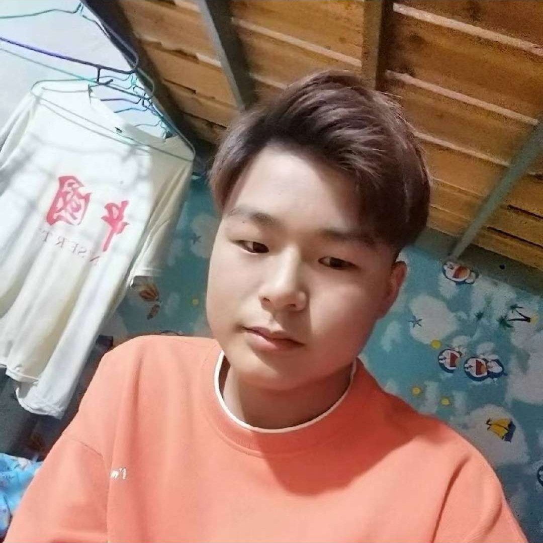 孤心蹙眉冷酷的照片