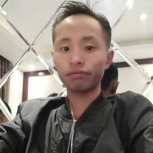 微笑彷徨的照片