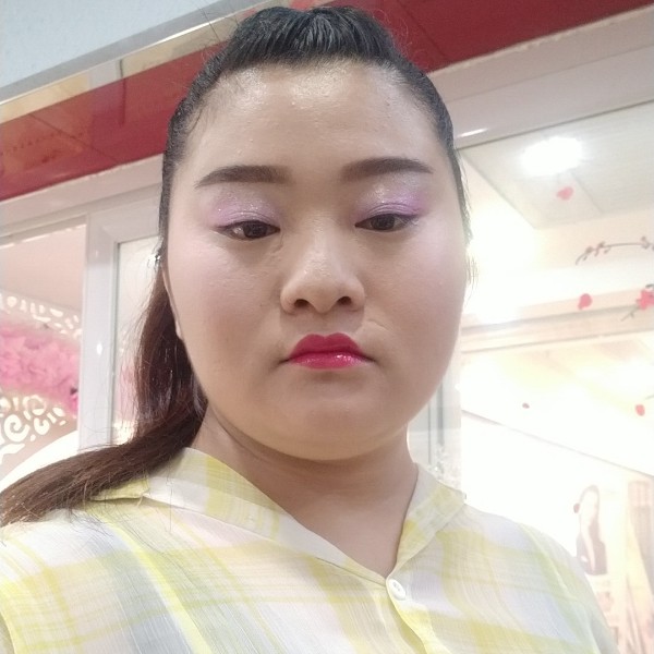 洛尘回眸曾经的照片