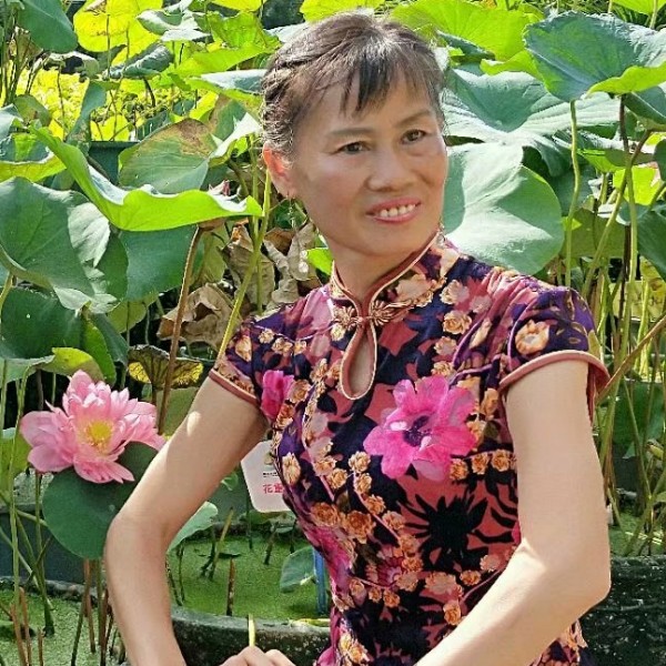 聂海萍的照片