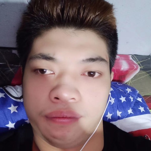 星月爱恋开朗的照片