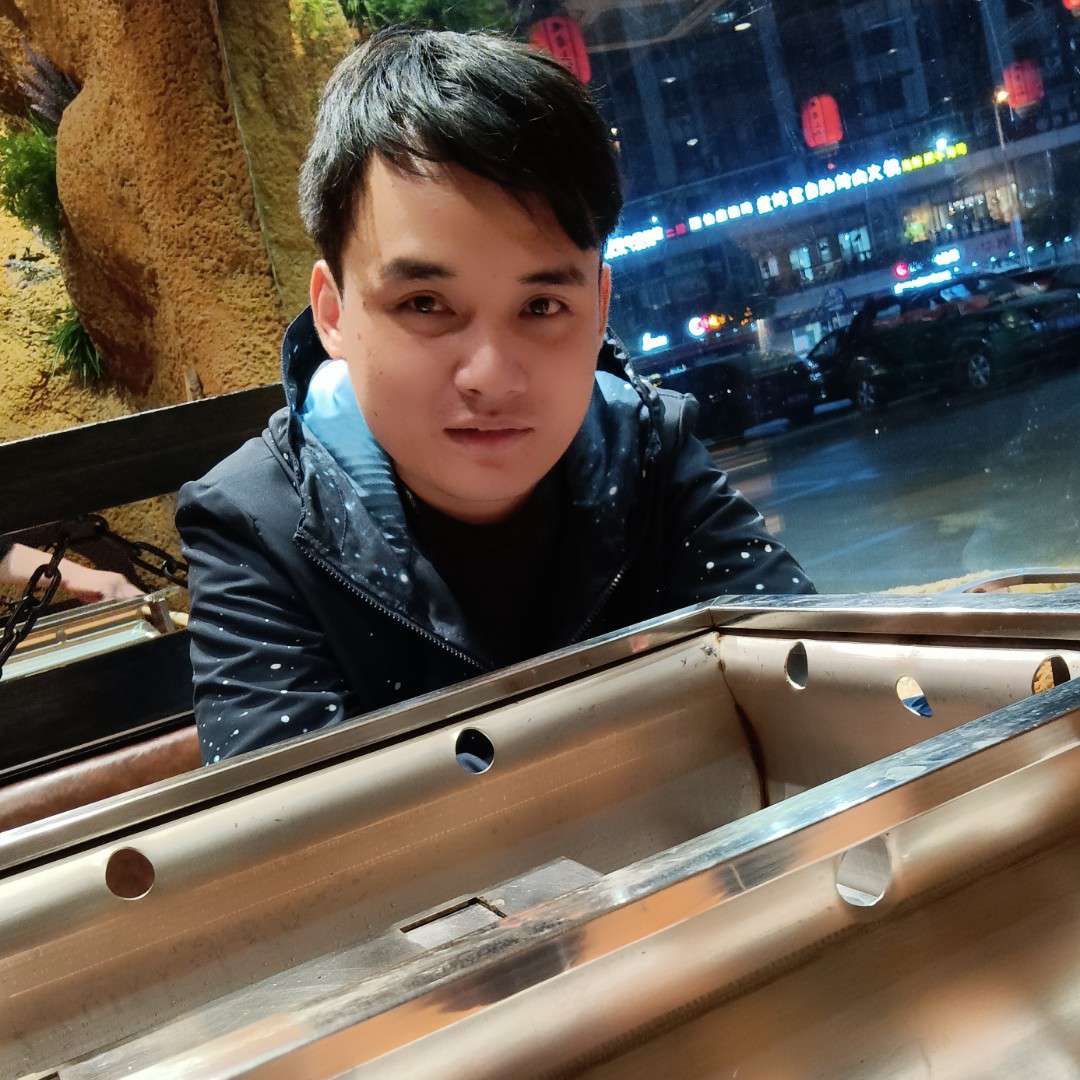 怕孤独回首发箍的照片