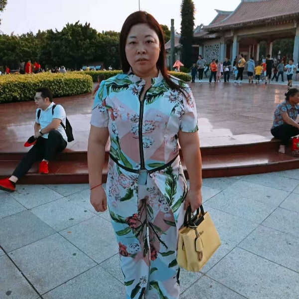 独单女人的照片