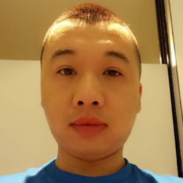 细腻挽手小懒虫的照片