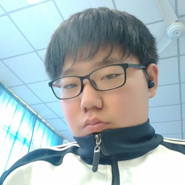 LHSr的照片