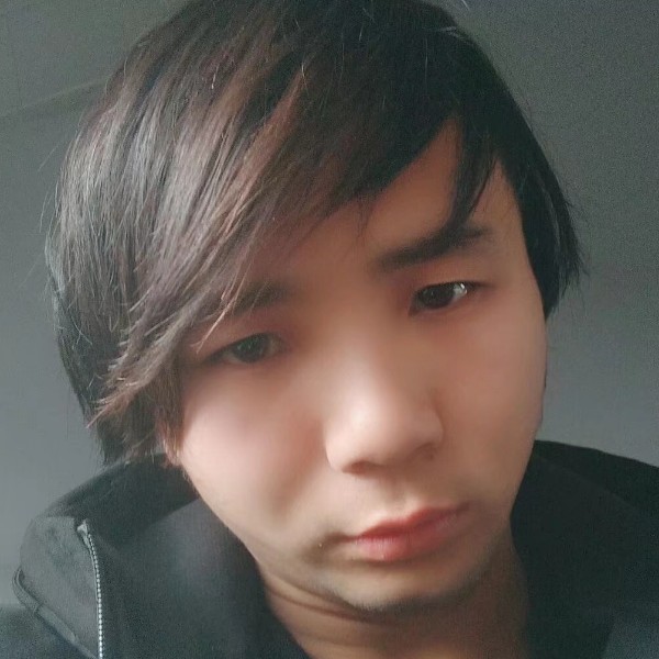 镜子深拥美满的照片
