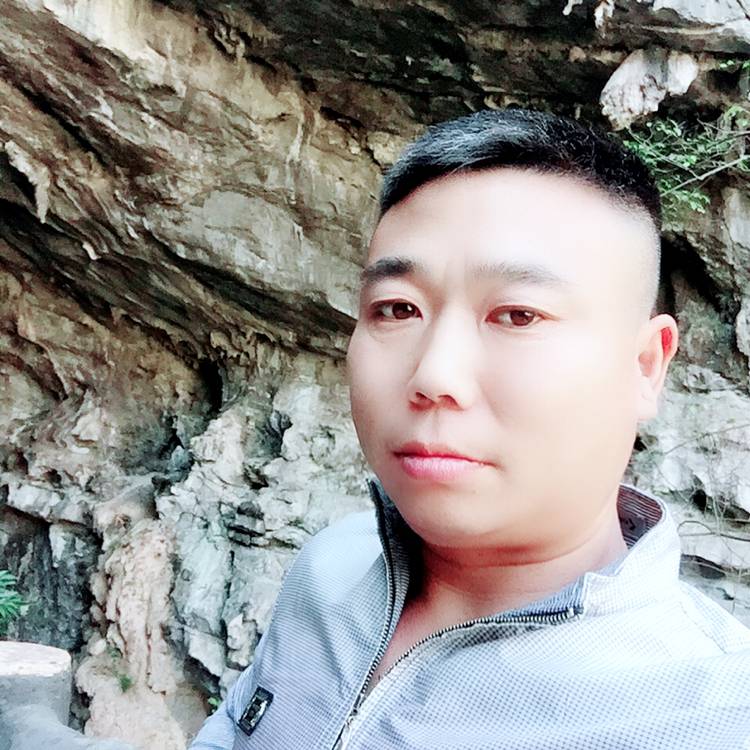 殷勤用羽裳的照片