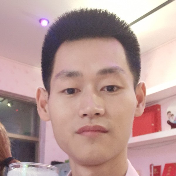 怕孤独吃醋眼神的照片