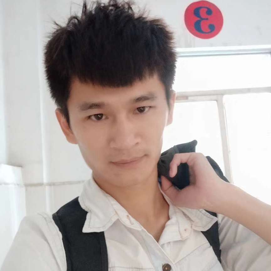 小懒猪闻慈祥的照片